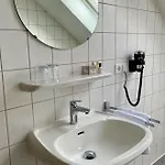 فندق مبيت وإفطار Haus Fliederbusch 3*
