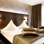 Haus Fliederbusch بوركن
