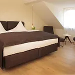 فندق مبيت وإفطار Haus Fliederbusch بوركن