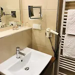 فندق مبيت وإفطار Haus Fliederbusch 3*