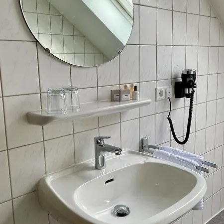 Couette-café Haus Fliederbusch 3*