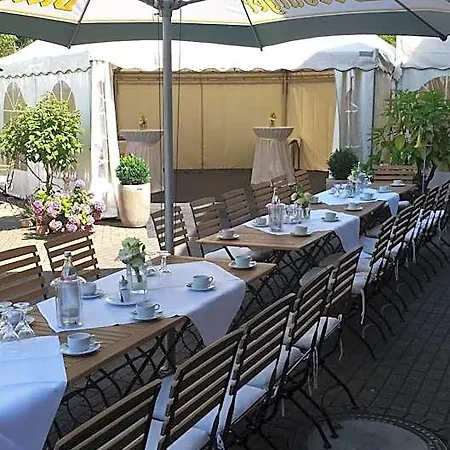 Haus Fliederbusch Bed & Breakfast 3*